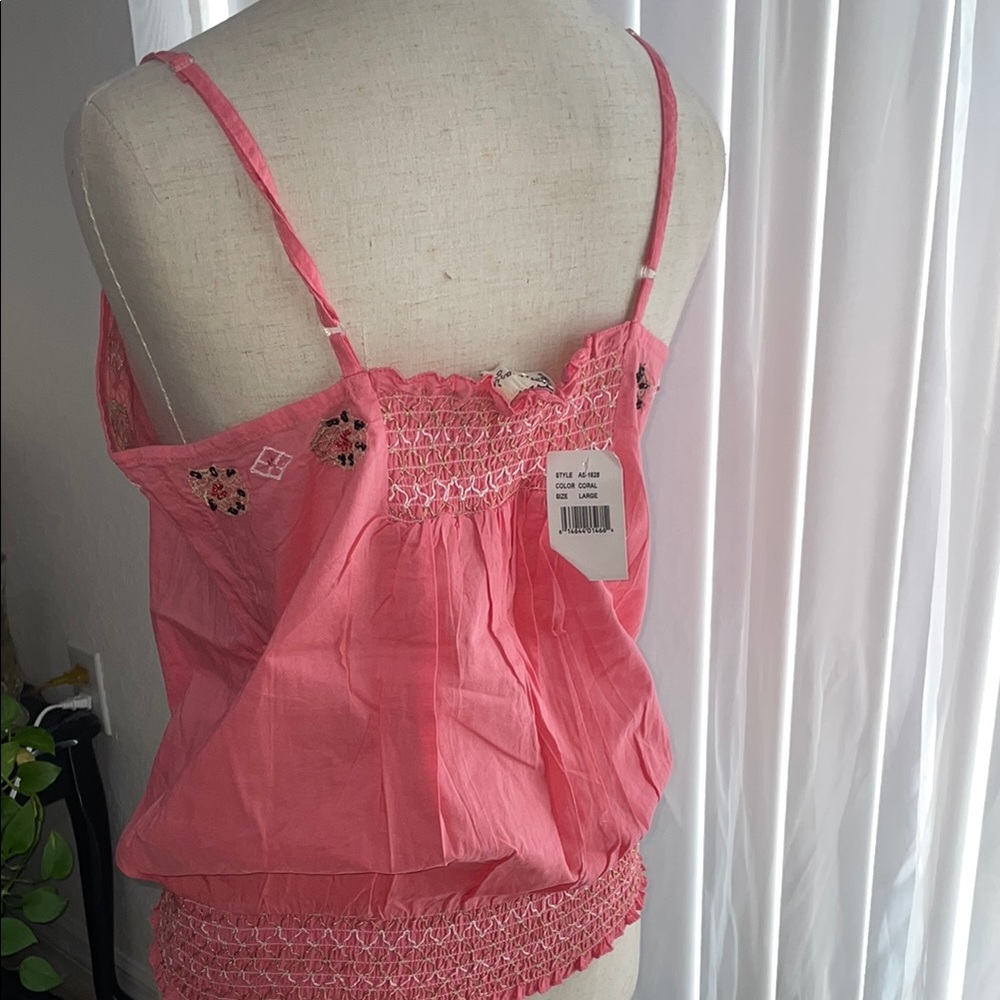 🌸Coral  Embroidered Women's Top🌸 - Picture 6 of 9